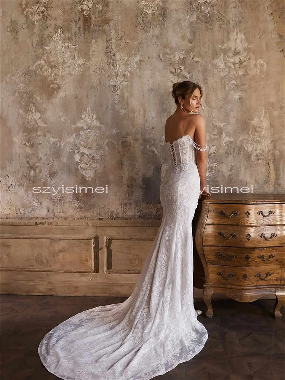 Modern Sweetheart Wedding Dress with Front Split Mermaid Silhouette Sweep Train Bridal Gown for Brides vestidos de novia image 5