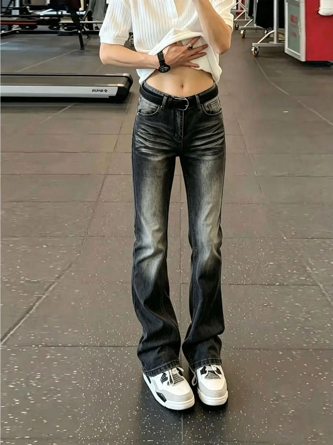 Men's Slim Fit Straight Leg Jeans mid Waist Zipper Closure Stretch Denim Pants Black Grey Spring Summer Autumn New Style