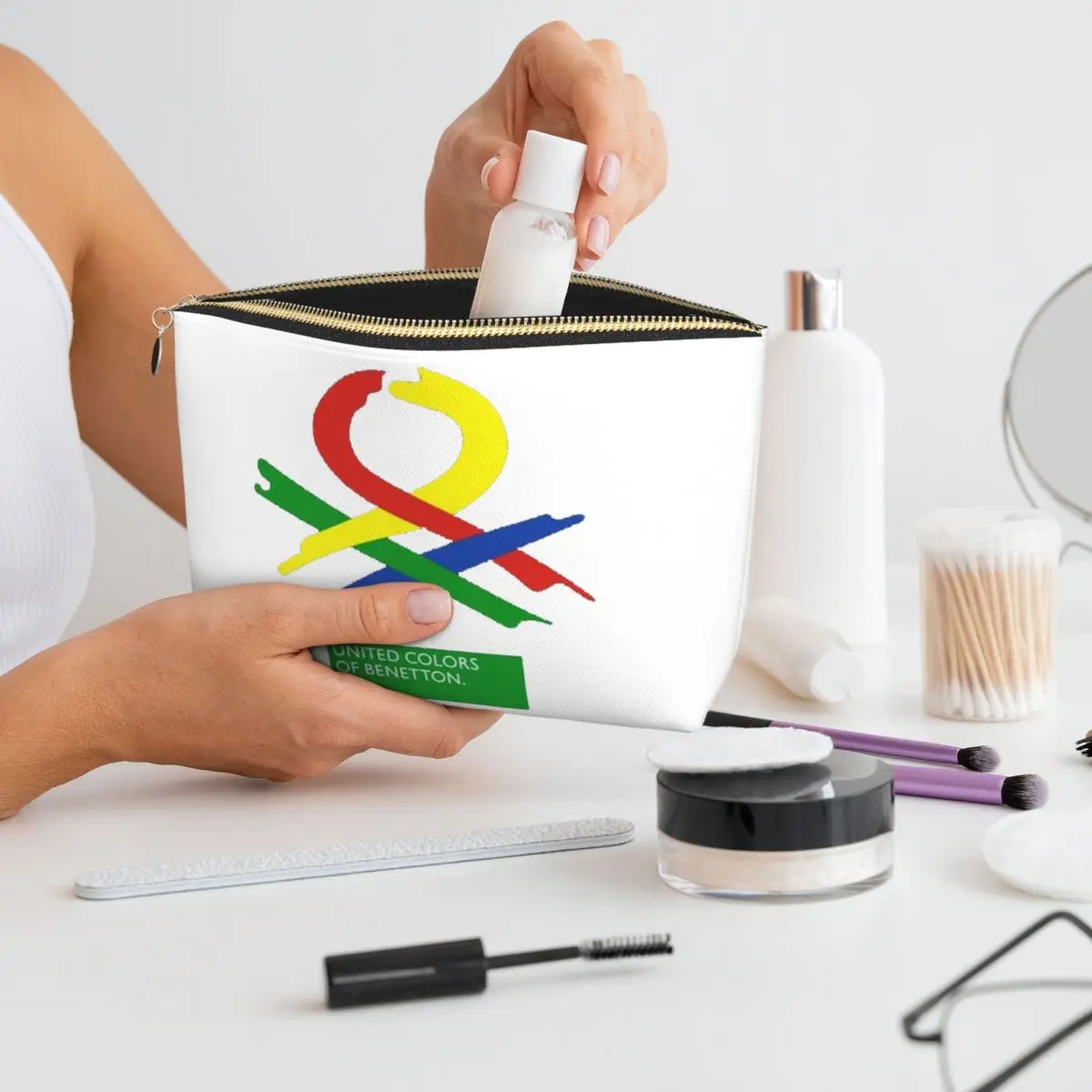 

United Colors Of Benetton 1 Women Cosmetic Bag Travel Makeup Organizer Pouch Toiletry Storage Dopp Kit Box