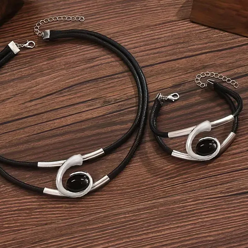 Vintage Trend Irregular Leather Rope Necklace Bracelet Boho Ethnic Style Accessories Women\'s Niche Festival Jewelry Set