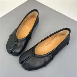 Size 35-43 Split Toe Women Ballet Flats Tabi Shoes Casual Slip-on Loafers Ladies Pleated  Leather Espadrilles Zapatillas Mujer