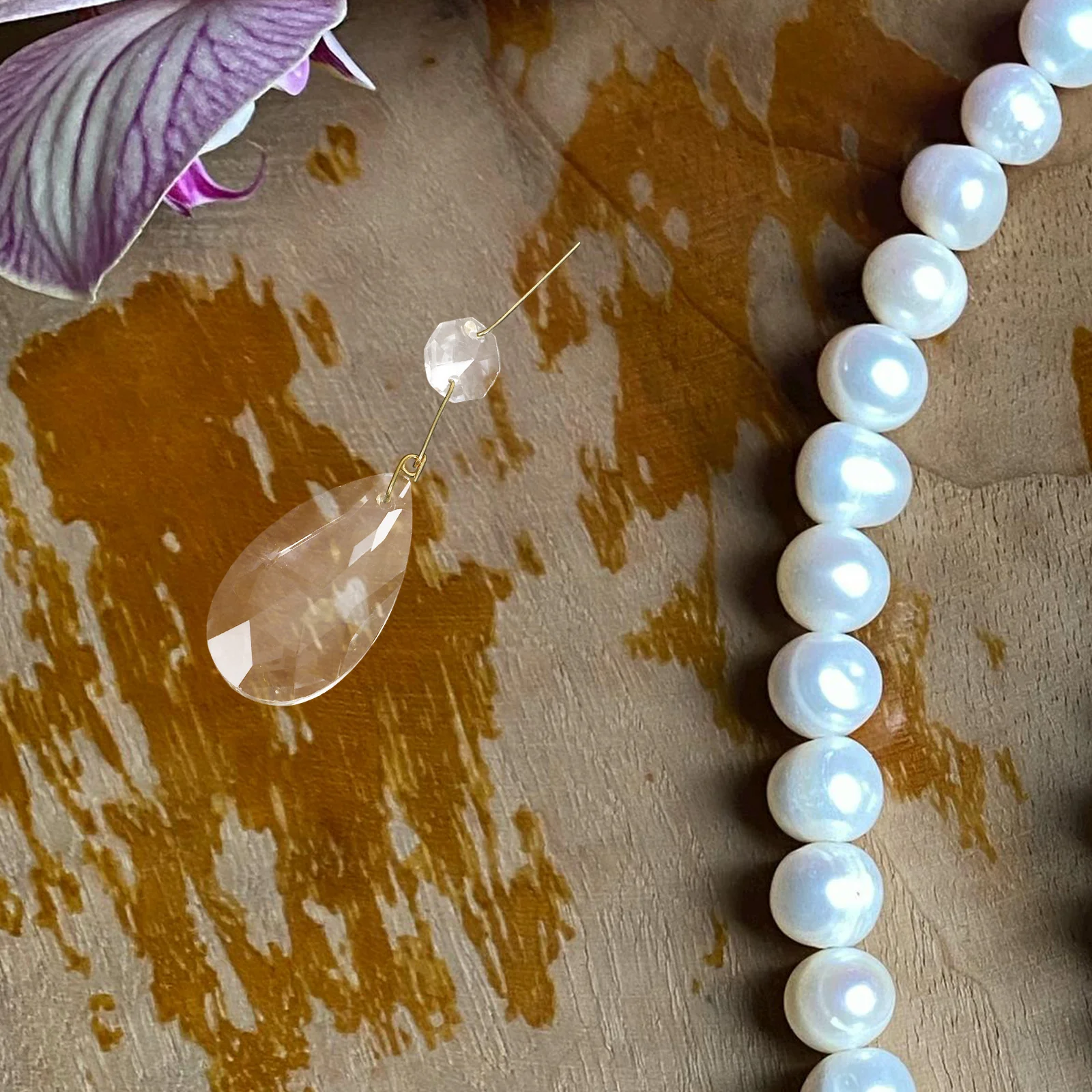 

15Pcs Crystal Pendants for Ceiling Lights Hanging Decor Elegant Teardrop Pear Crystal Wedding Decorations Tear Drop Beads