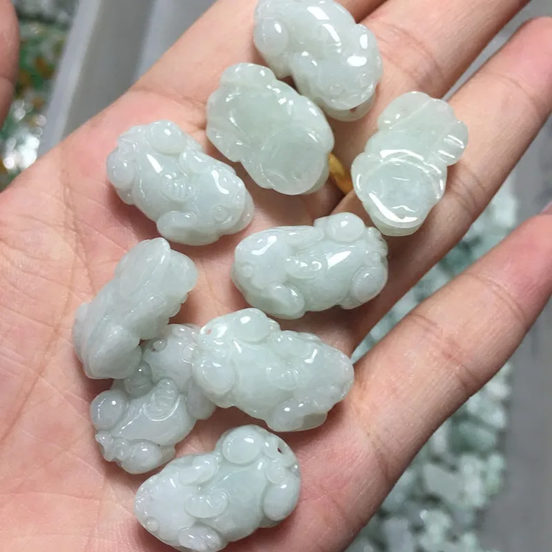 Factory Direct Sales  EmeraldAGoods Ring Gem Myanmar Ice Waxy Kinds Jade Small Pi Xiu Pendant Wholesale