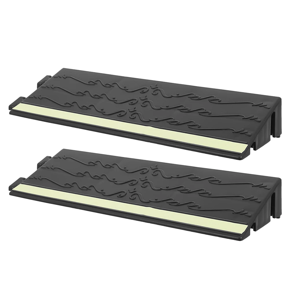 

2pcs Climbing Mat Black Plastic Doorway Ramps for Stairs Pad Nonslip Versatile Robot Vacuum Ramp Trailer