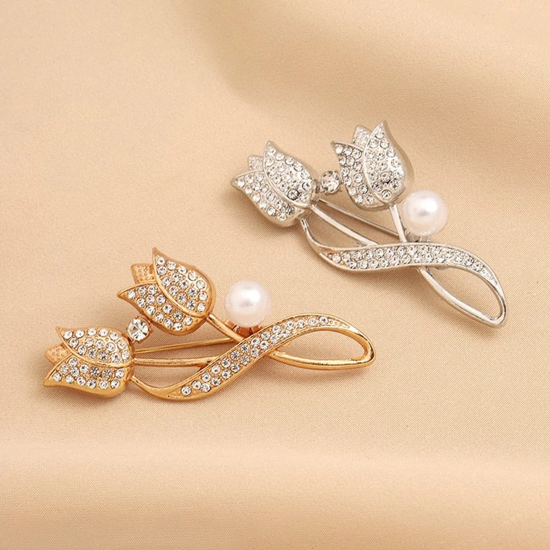 Fashionable Tulip Brooch Women Girls Exquisite Light Luxury Suit Pins Versatile Corsage Clothing Accessories Party Gifts