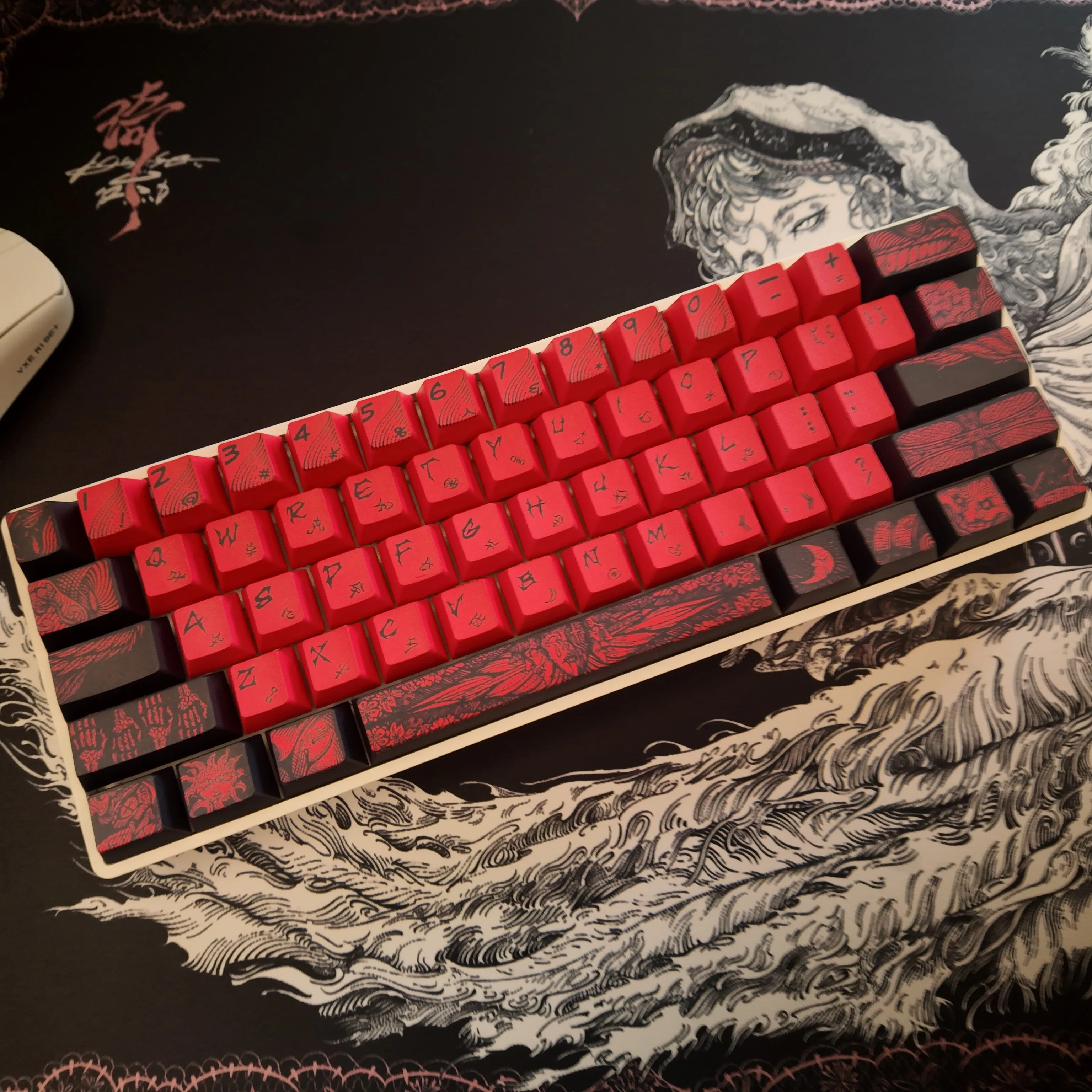 Set of Keys Red Fallen Angel Keycaps PBT Dye-Sub Keycaps Anime 95% PBT Key Caps for ANSI Made68 Mad68 Wooting60 84 75 87