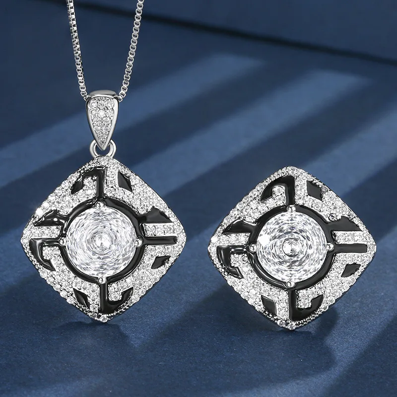 

New Gold-Plated Millennium Cut White Diamond Round Elegant Light Luxury Jewelry Set for Women 10mm