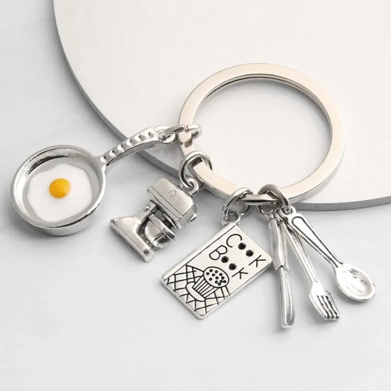 A Cake Kitchen Set Cutlery Accessory Keychain That Can Be Used As A Chef's Gift