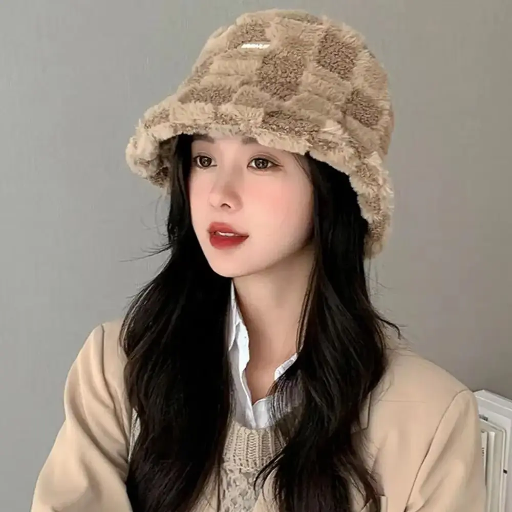 Plaid Checkered Women Bucket Hat Adjustable Wind-Resistant Winter Fisherman Hat Warm Faux Fur Checkered Basin Hat