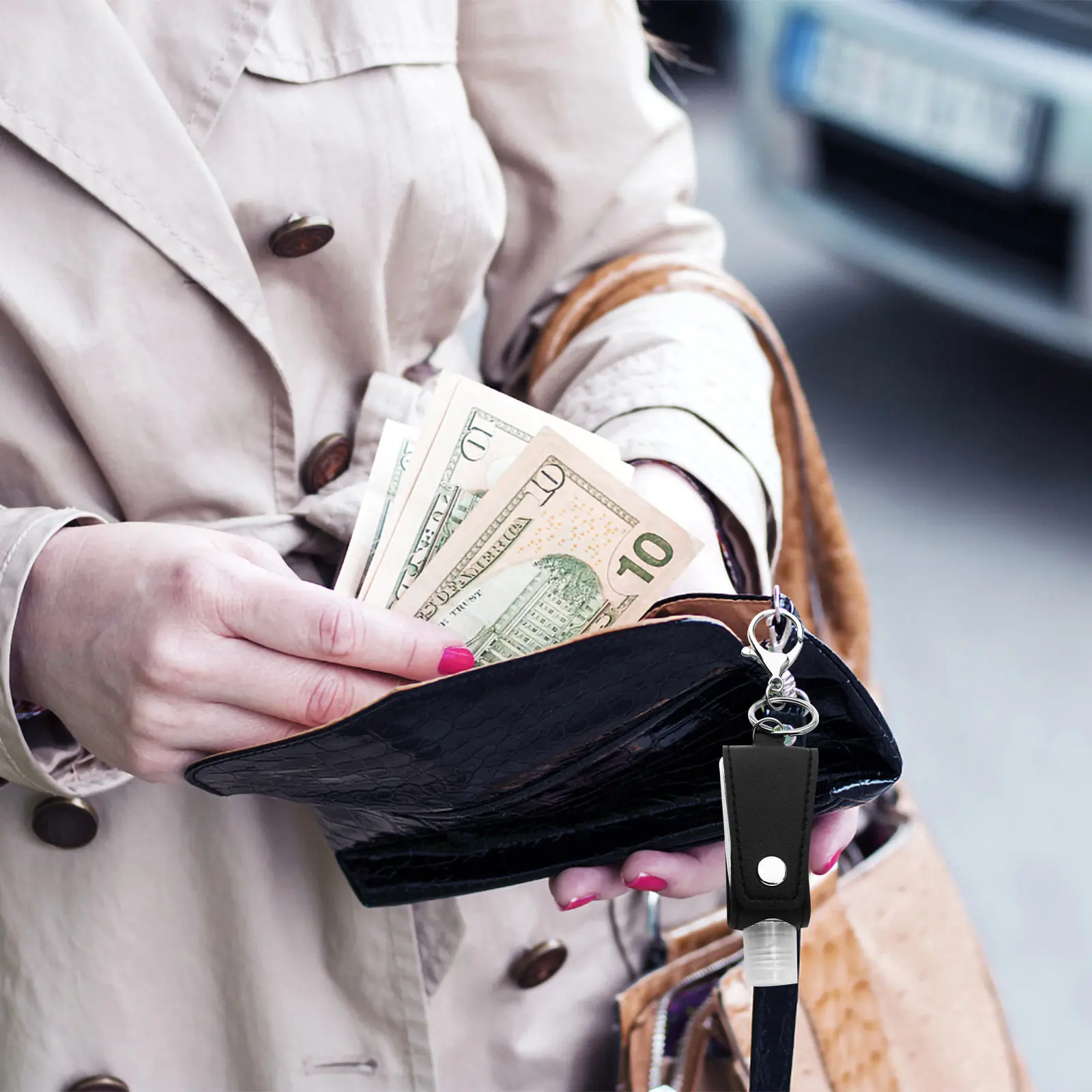 

4Pcs Hand Bottle Holder Portable Solid Color PU Travel Bottles Carrier Refillable Container for Shampoo Lotion