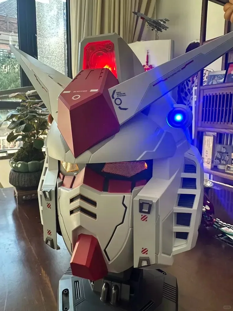 

Ganso RX-78-2 Mobile Suit Helmet Wearable Luminous Cosplay Comic Exhibition Model Figure Decorative Collectible Gift