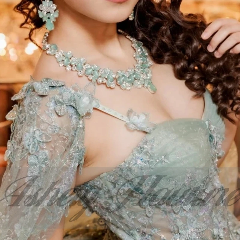 Robes de Quinceanera de sauge élégantes personnalisées avec Cape, robe de bal avec appliques florales pour femmes, tenue de bal pour occasions spéciales, fête d'anniversaire