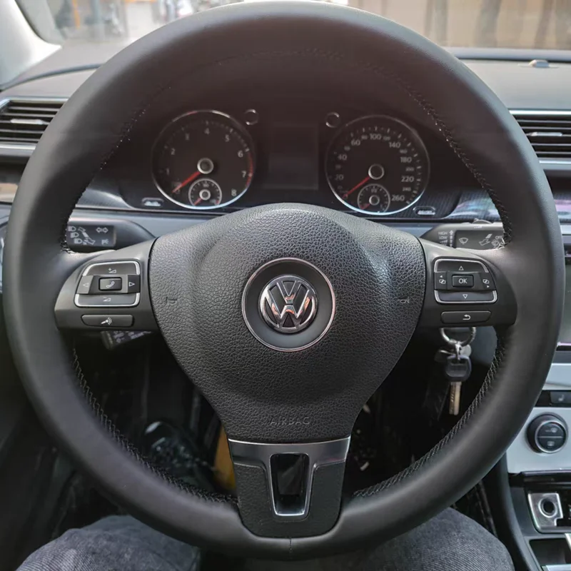 Niestandardowy pokrowiec na kierownicę samochodową DIY w 100% pasujący do Volkswagen VW Tiguan Lavida Passat B7 Jetta Mk6 MK5 Auto Akcesoria wewnętrzne