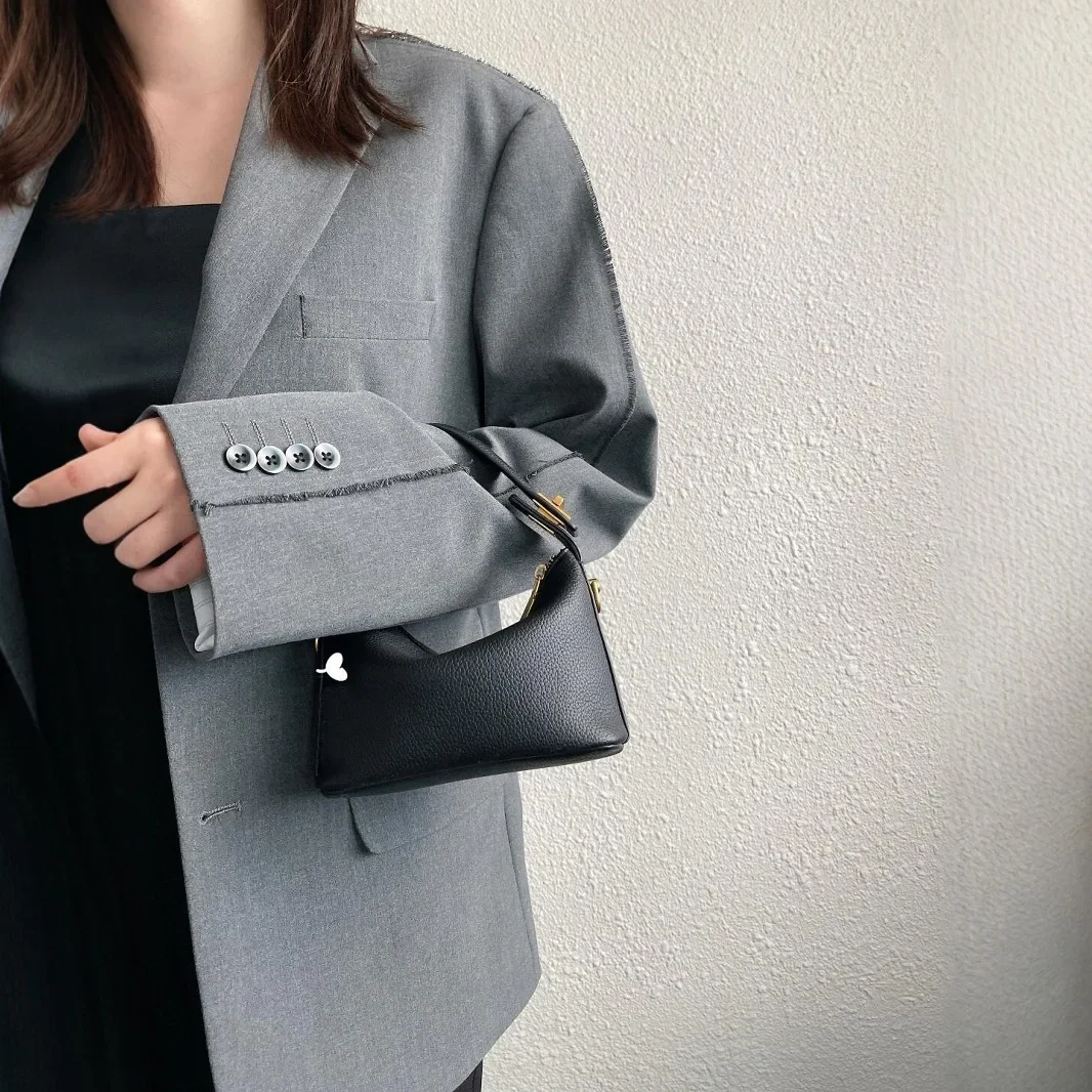 حقيبة يد جلدية ناعمة كلاسيكية حقيبة كروس للنساء حقيبة صندوق سحابة حقيبة قطرية بسيطة عتيقة حقيبة حمل عصرية بسيطة #4