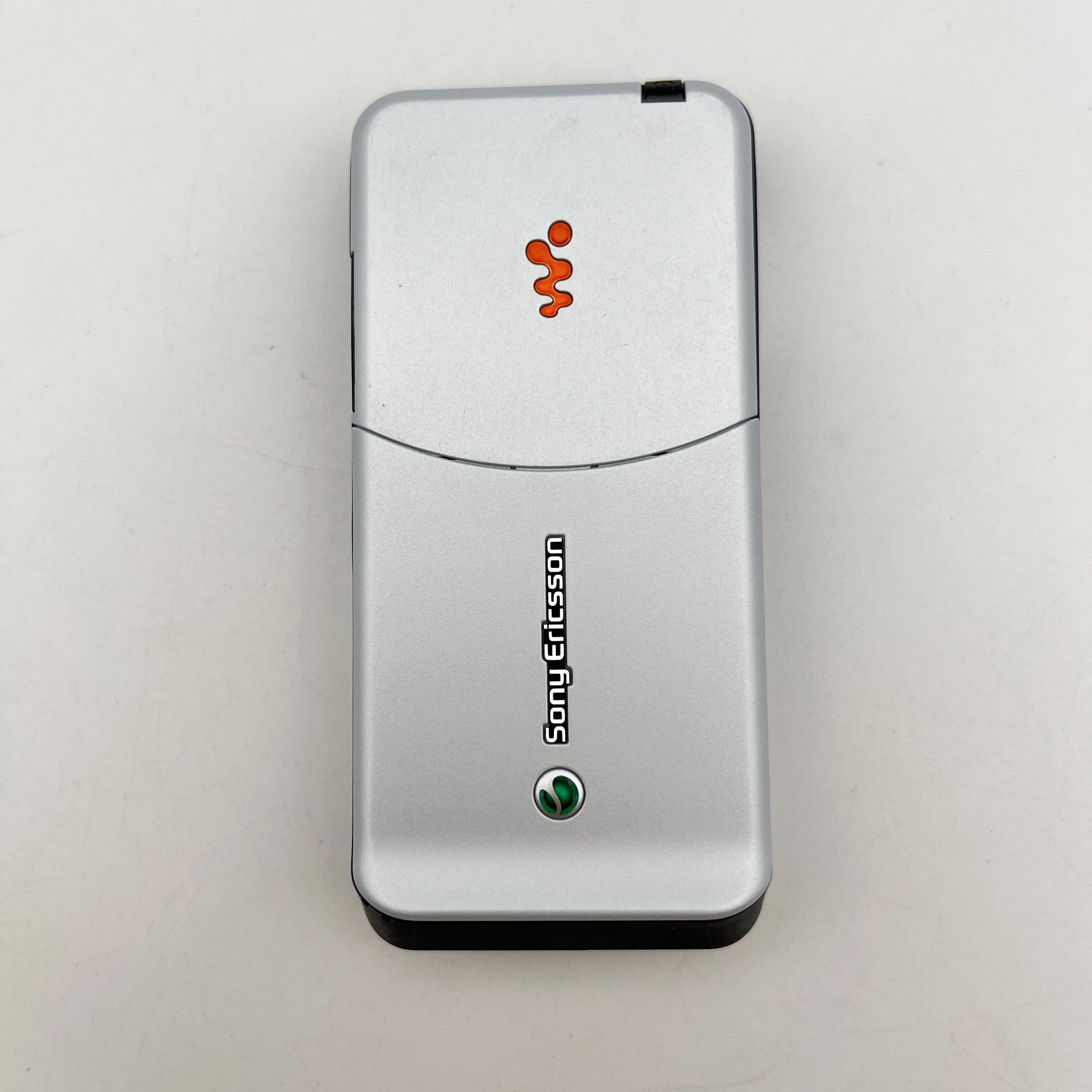 Sony Ericsson W580 Remodelado-Original 2.0 polegadas 2 MP Celular Frete Grátis Alta Qualidade