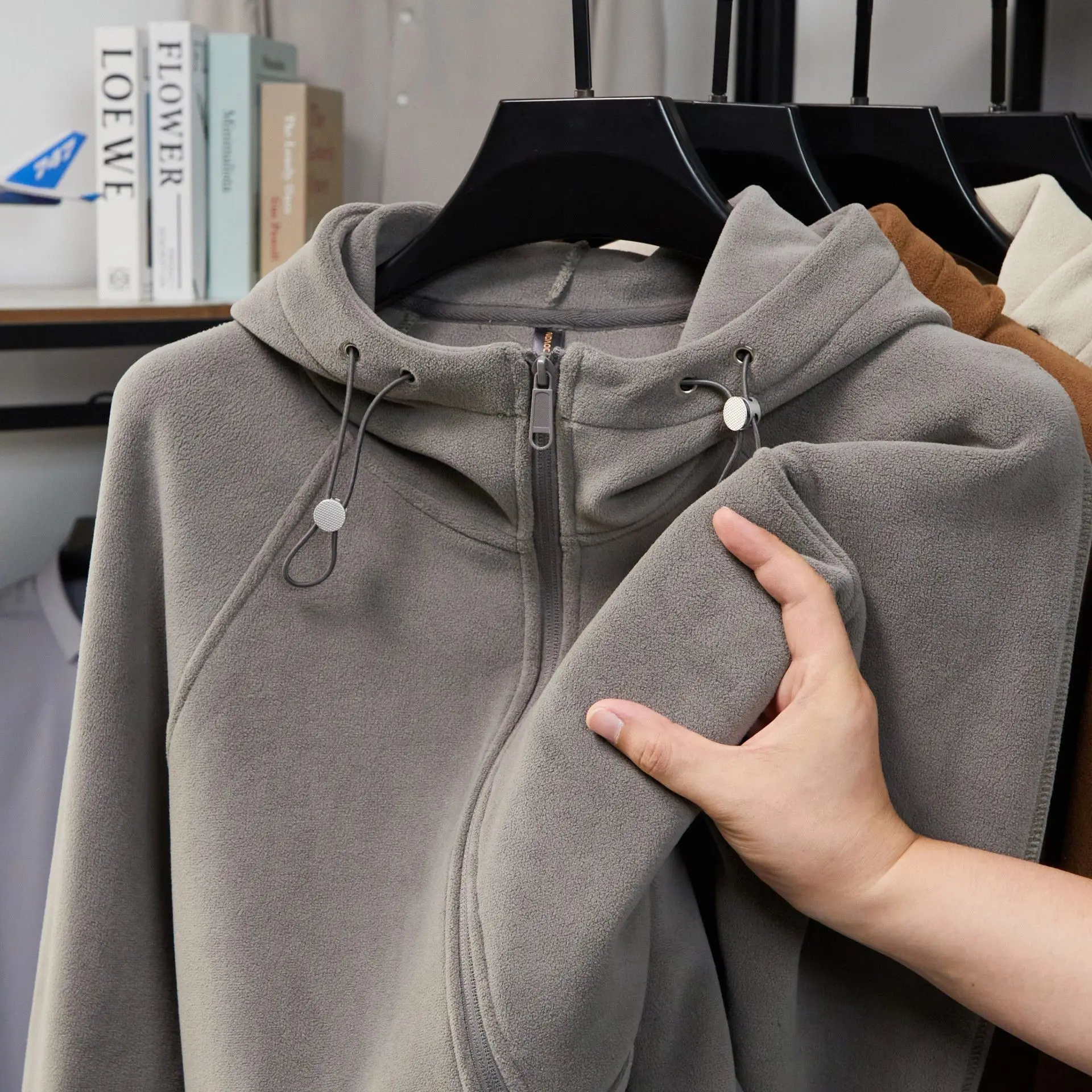 เสื้อสเวตเชิ้ตผ้าฟลีซมีฮู้ด เสื้อผ้าผู้หญิง สำหรับฤดูใบไม้ร่วง แขนเสื้อแบบแร็กแลน ชุดกีฬา ลายถัก สไตล์ลำลอง ใส่ได้ทั้งชายและหญิง สไตล์แอคทีฟ