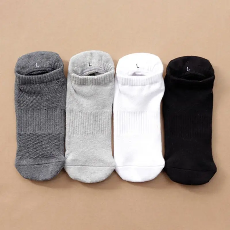 4 Pairs Grip Pilates Socks for Women Men Non-slip Yoga Athletic Socks for Barre Ballet Barefoot Workout Gym Fitness Home