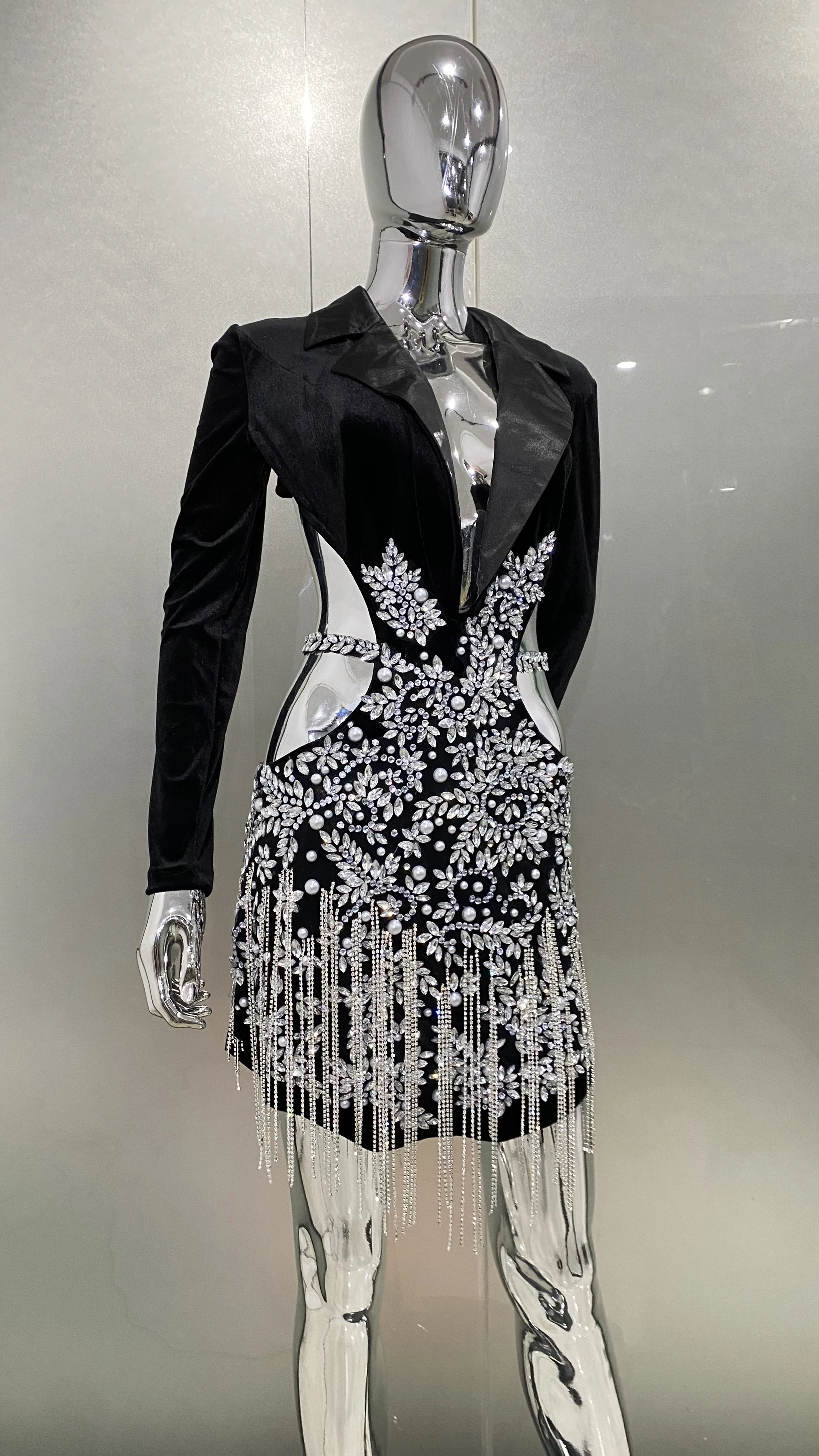 2024 Luxury Diamonds Tassel Sexy Hollow Out Notched Black Mini Dress Woman Evening Party Dresses Vestido Celebrate Club Outfit