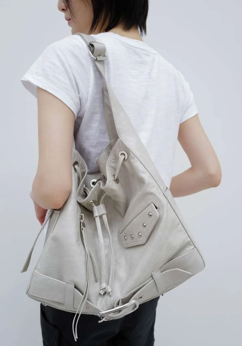 

Ретро-сумка через плечо на шнурке, вместительная, с мотоциклетной пряжкой и заклепками, мягкая и прочная