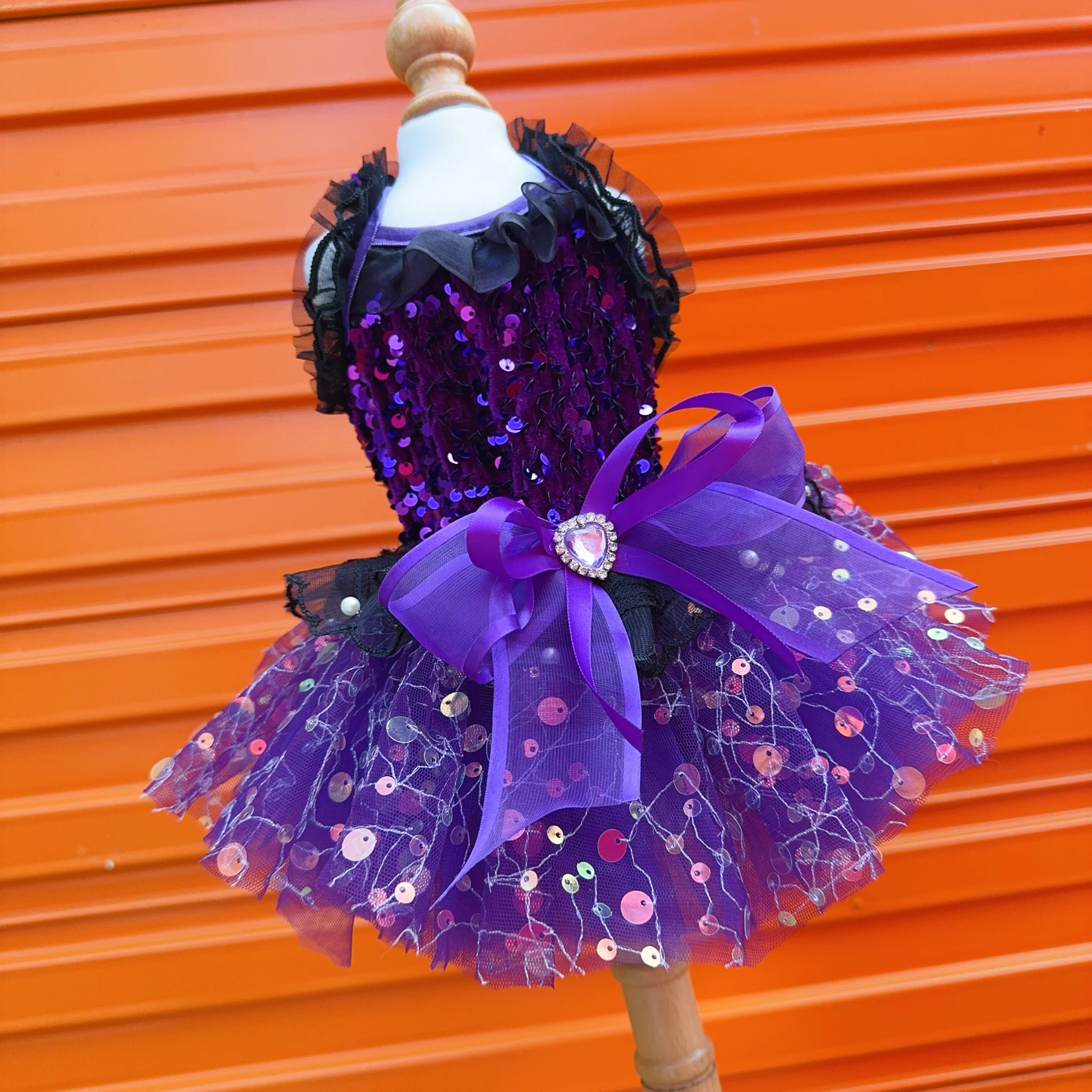 

Luxury Purple Sequin Pet Dog Clothes Handmade Fashion Crystal Lace Bow Sling Dresses For Small Medium Dog Chihuahua Poodle Skirt