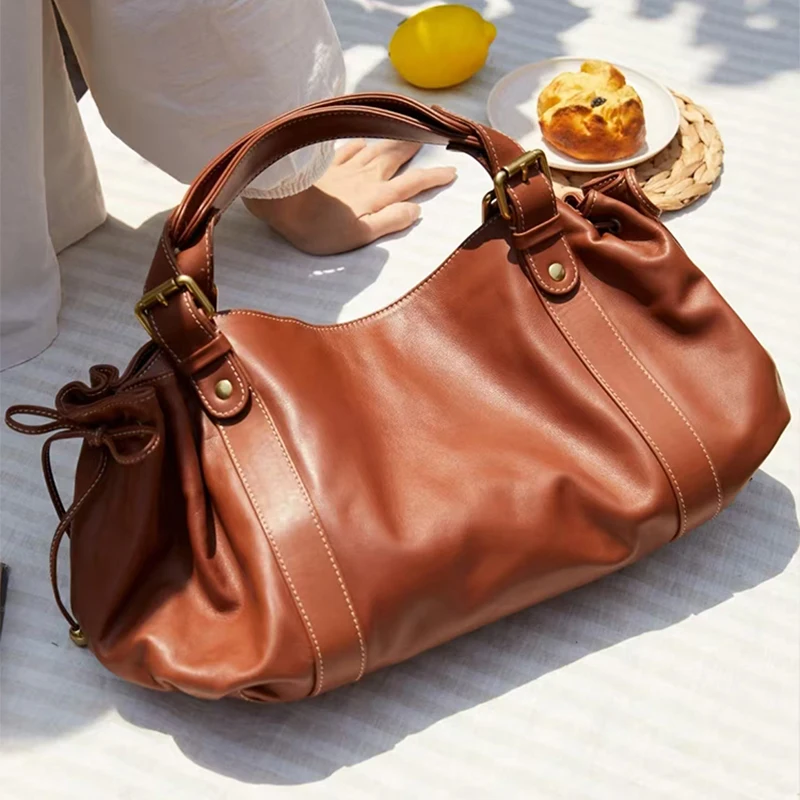 

High End Soft Leather Cloud Bag Women Drawstring Pleated Design Shoulder Bag Luxury Handbag Large Capacity Commute Shopping Bag