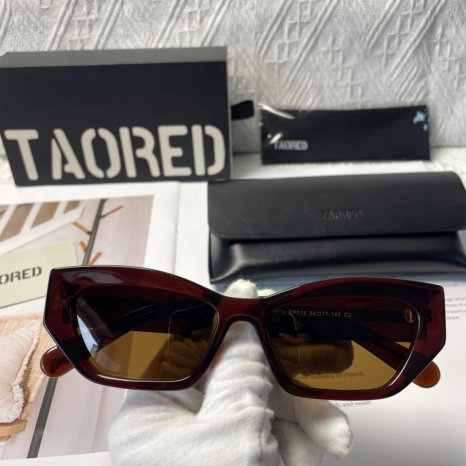 

2025 Trendy Cat Eye Sunglasses Women & Men - Retro Design Premium UV400 Protection Fashionable Luxury Glasses