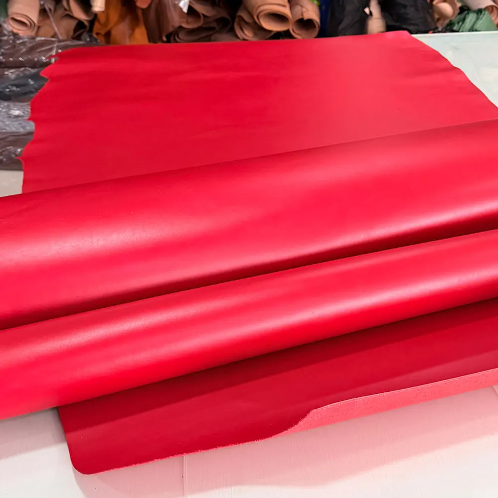 Leather hide cow skin thick genuine leather 2 mm red good leather bag wallet shoes the first layer of leather tanned skin