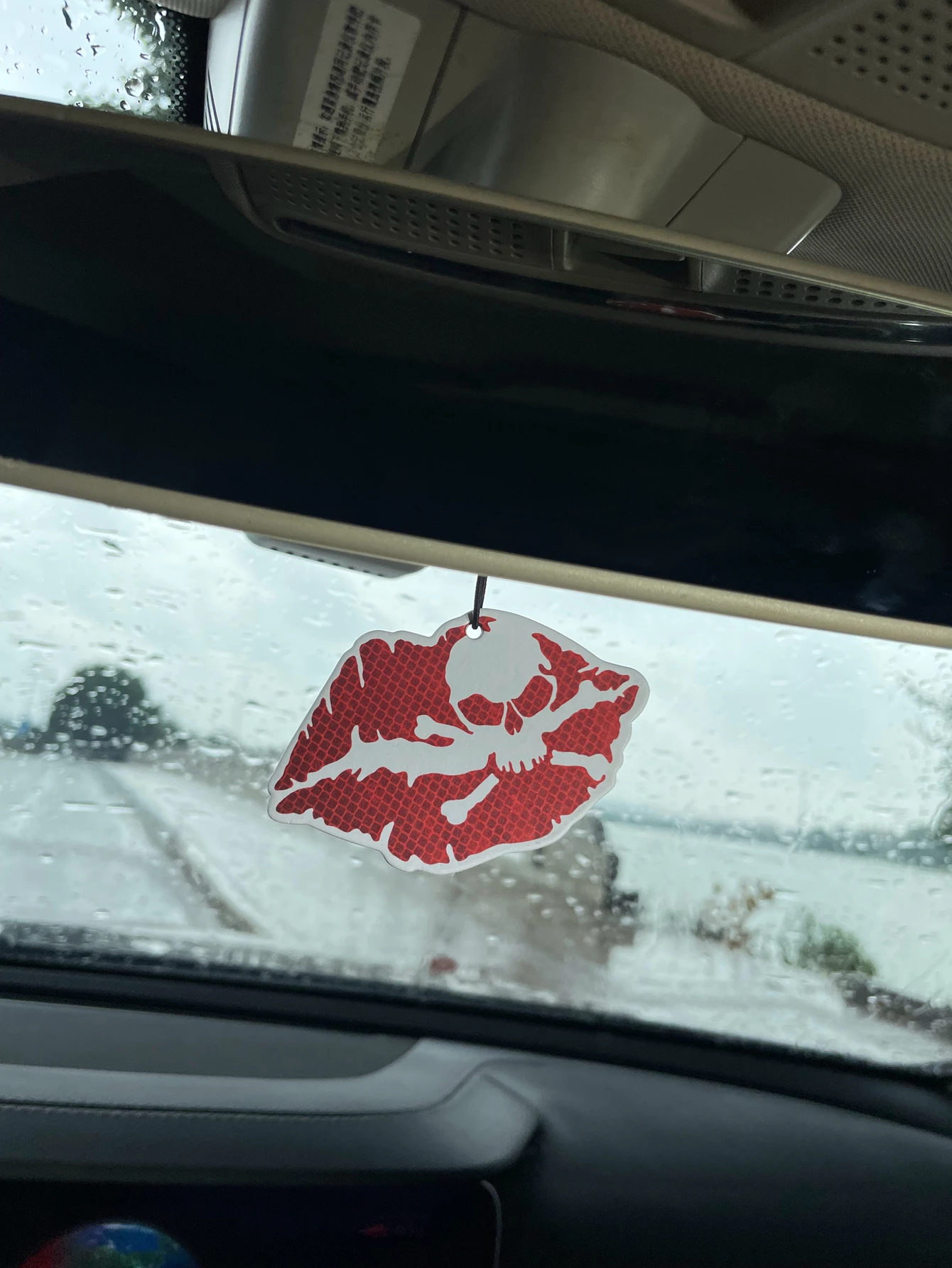 Red Lips Die-Cut Hanging Car Air Freshener with Skull & Crossbones Print, Natural Plant Extract Scent, Alcohol-Free Non-Toxic, 6