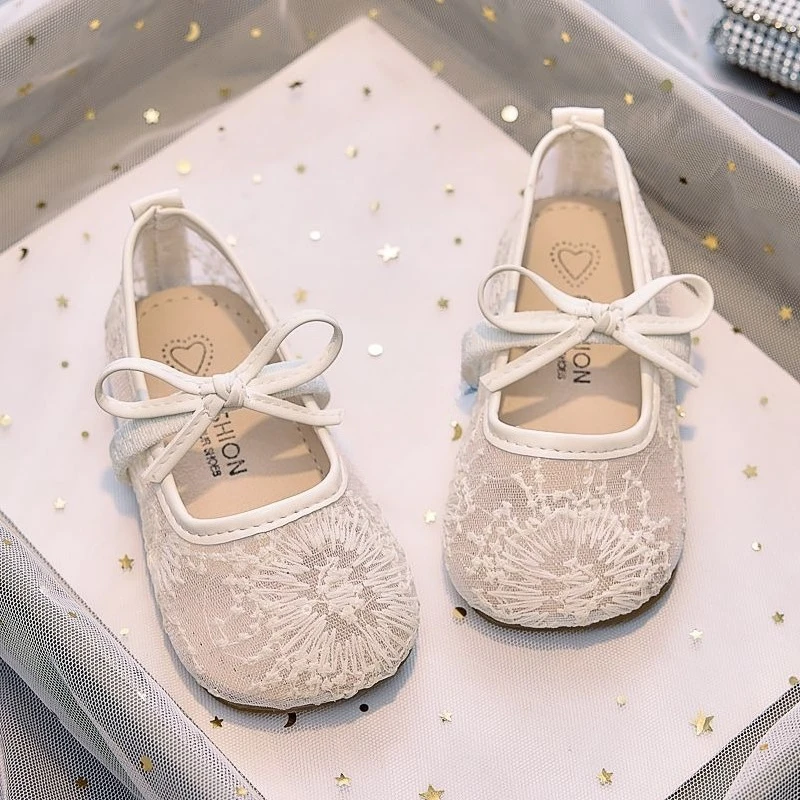 

Лето 2026, модные сандалии Мэри Джейн с дышащей сеткой для девочек, легкие детские стильные удобные туфли на плоской подошве