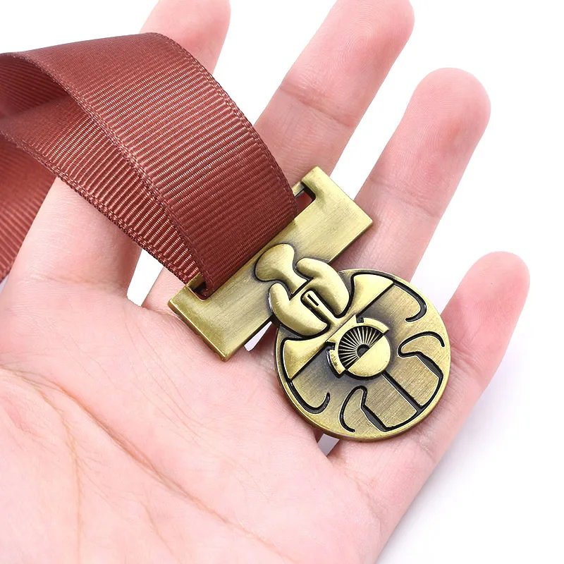 Interstellar Fighting Movie Series Necklace Vintage Exquisite Medal Pendant Necklace Film Enthusiasts Jewelry Presents
