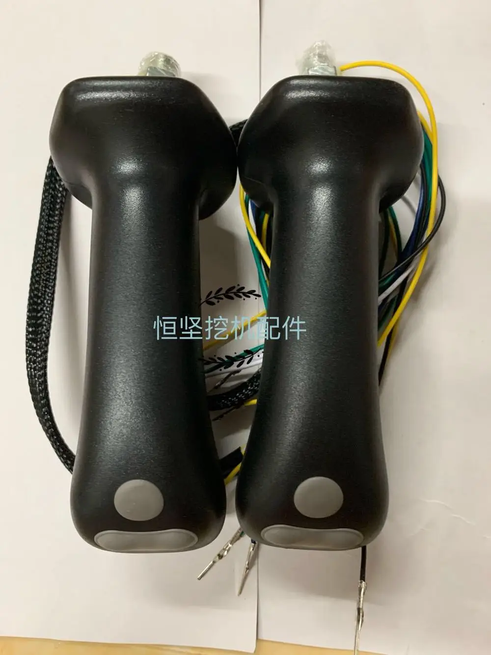 for excavator accessories Yuchai Longgong Xugong Revo 65/75-8/80 Rexroth joystick handle glue 4 button keys 12mm