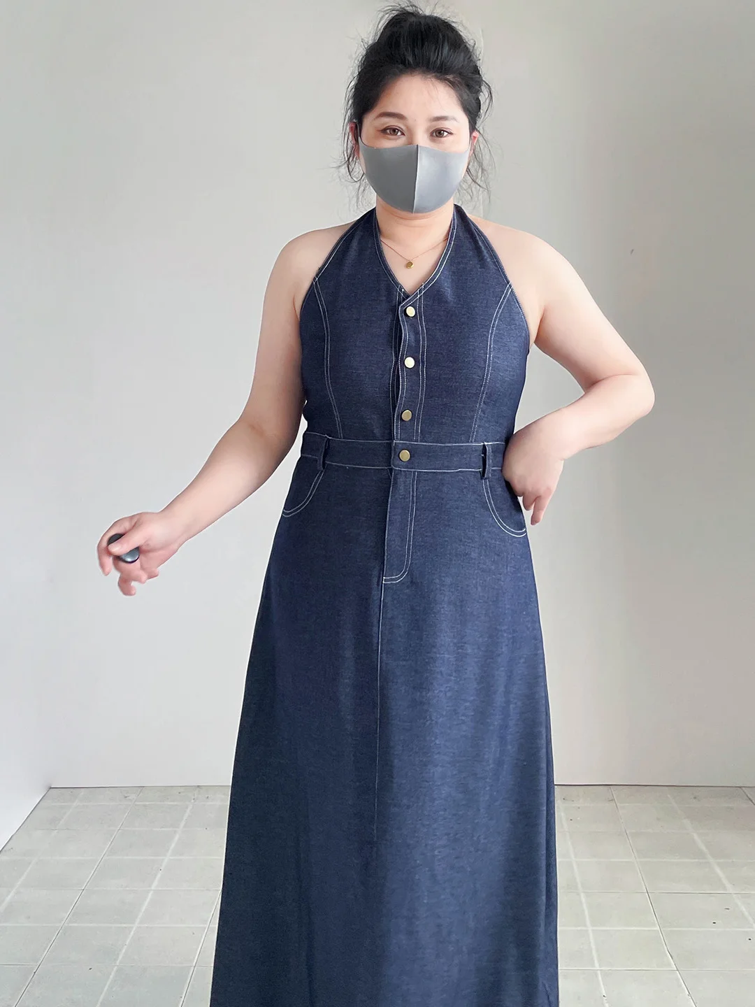 

Джинсовое платье А-силуэта больших размеров, длинное, стройнящее, с вырезом, повседневное, весенне-летнее, модное, для женщин, в стиле кэжуал, для работы, высокое качество