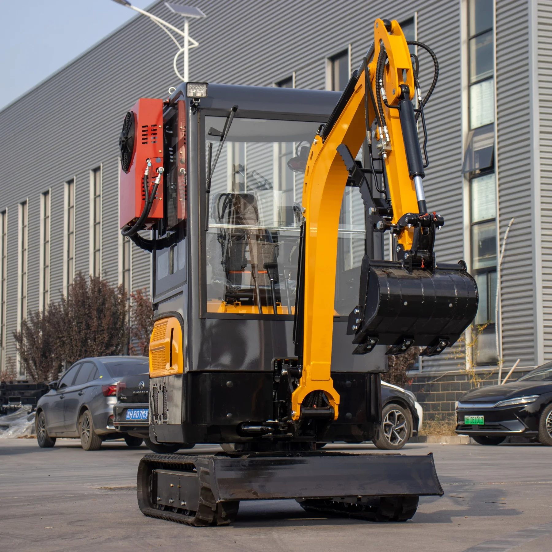 Mini Digger com motor Euro V para jardim, pequena escavadeira, tipo personalizado, novo, 10, 12, 15, 08, 20 tipo