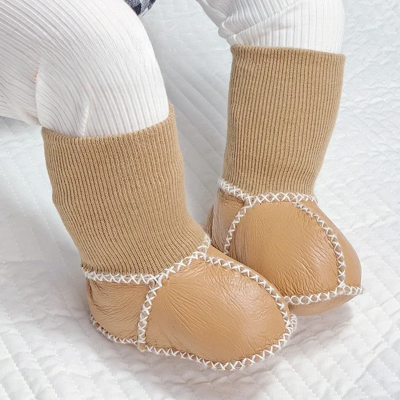 Chaussures d'optique en cuir suédé pour bébé, chaussons pour bébé, fourrure, peau de mouton, unisexe, premiers marcheurs au sol, enfants, garçon, fille, chaud, hiver