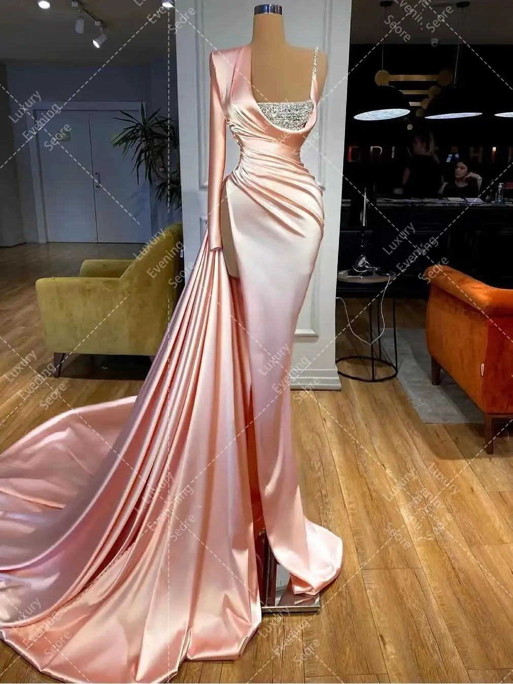 Precioso vestido de noche de sirena para mujer, traje de satén con cuentas de un hombro y lentejuelas, plisado, Formal, para fiesta en la playa, 2024