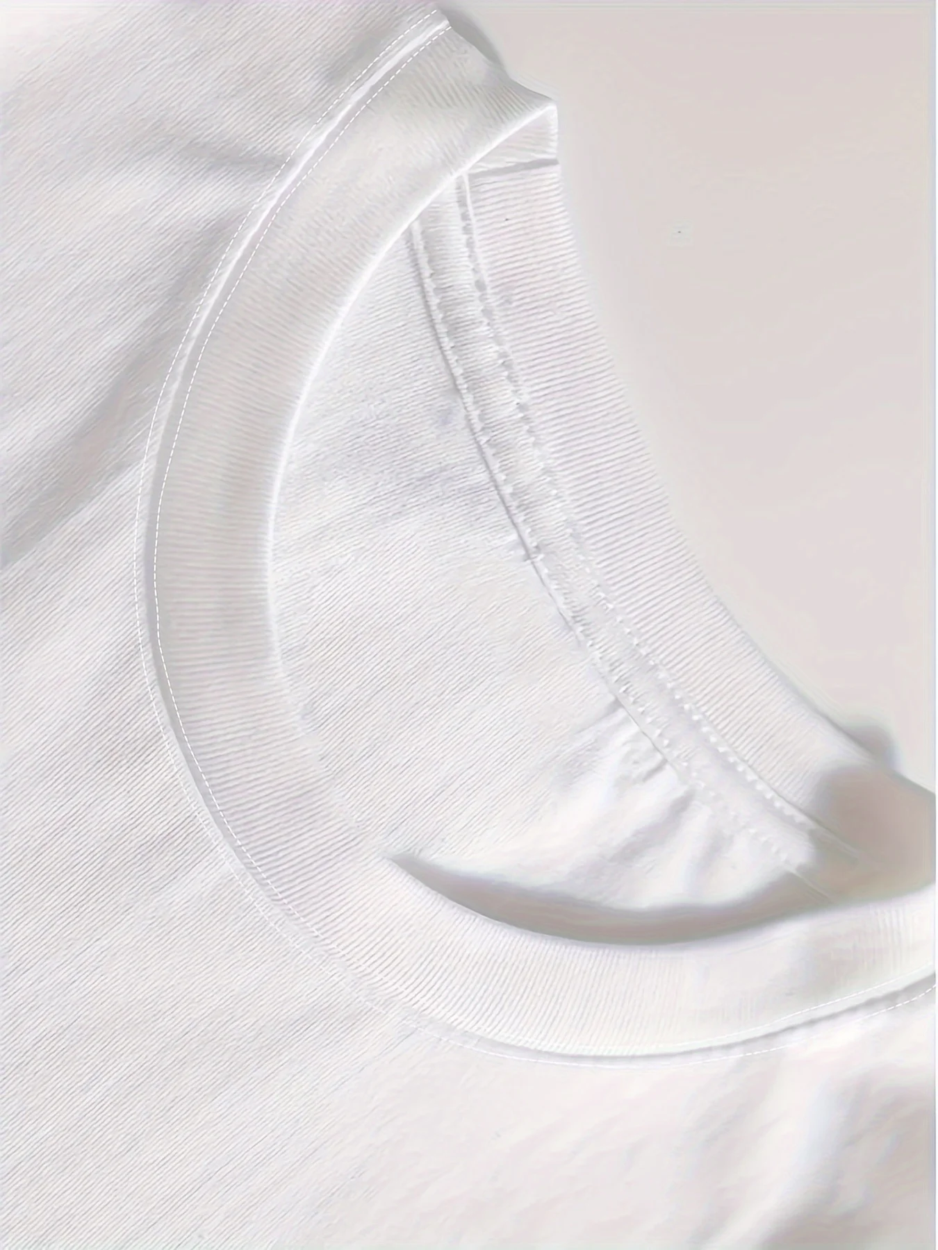 เสื้อยืดคอกลมพิมพ์ลายแมวทริคส์เสื้อลำลองแขนสั้นสำหรับฤดูร้อนและฤดูใบไม้ผลิ เสื้อผ้าแฟชั่นสตรี