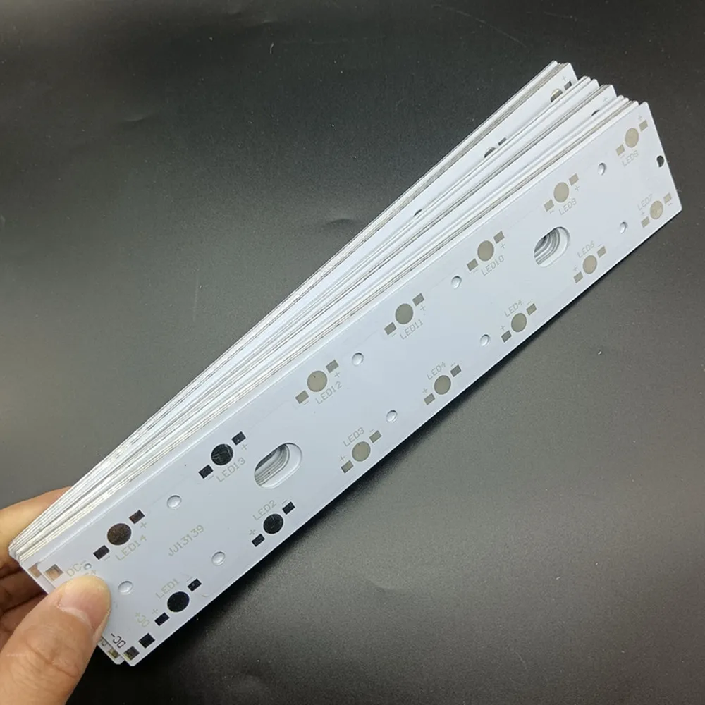 10pcs 257mm x 47mm Aluminium PCB Circuit Board for 14PCS x 1W,3W,5W LED In Series