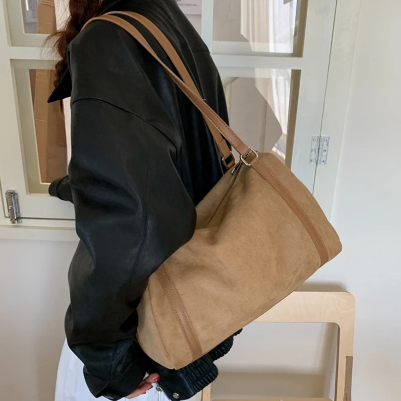 

Women's Large Capacity Casual Handbags Retro Suede Leather Zipper Crossbody Bags Solid Color Commuting One Shoulder Pack
