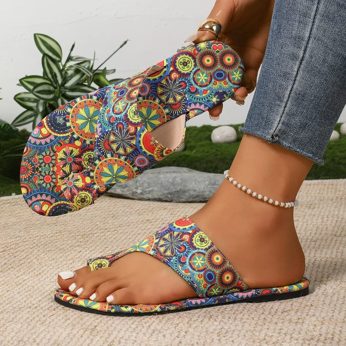 

Женские тапочки, богемные сандалии с цветочным узором, повседневная легкая обувь, удобные модные тапочки большого размера, домашние шлепанцы, женские