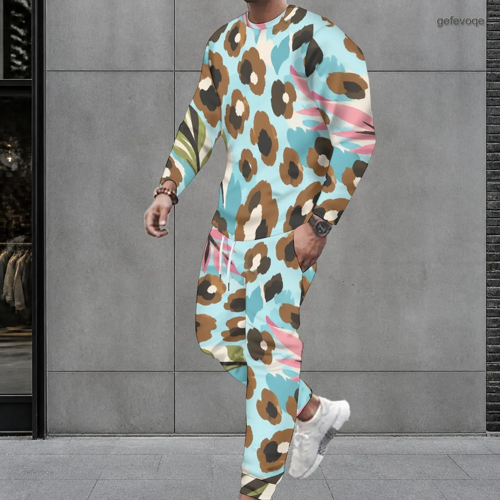 Men Abstract Leopard Tropical Leaf Print Round Neck Long Sleeve Top And Cuffed Pants Two Piece Set