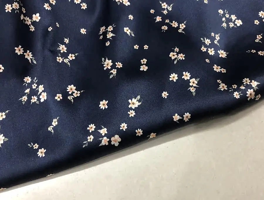 Designer Cloth 19 Momme Real Silk Spandex Silk Satin Fashion Cloth Blue Bottom Small Flower Digital Inkjet Silk Fabric Cheongsam