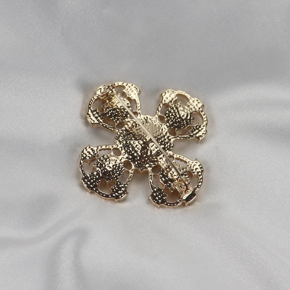 Classic Fashion Women Cross Rhinestone Brooches Pins Vintage Baroque Palace Luxury Jewelry Clothing Suit Brooch Pin Badges Gift