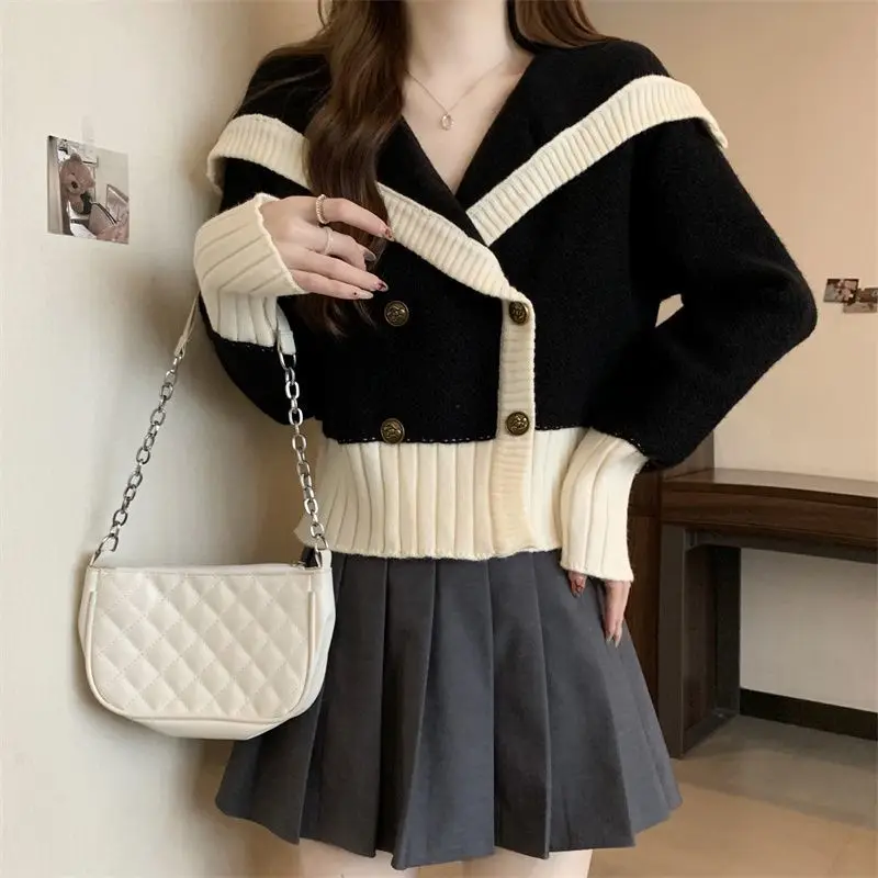 Sweater Sweater Color-Blocked Navy Collar Button Design Large Size Retro Small Fragrance Women'S Autumn And Winter Short Top