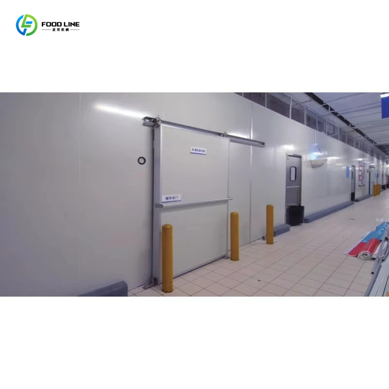 2026 New Walk in Cooler Freezer Solar Powered Dual Zone Temp Ctrl Digital Thermo Shelves for Outdoor Market Catering Storage