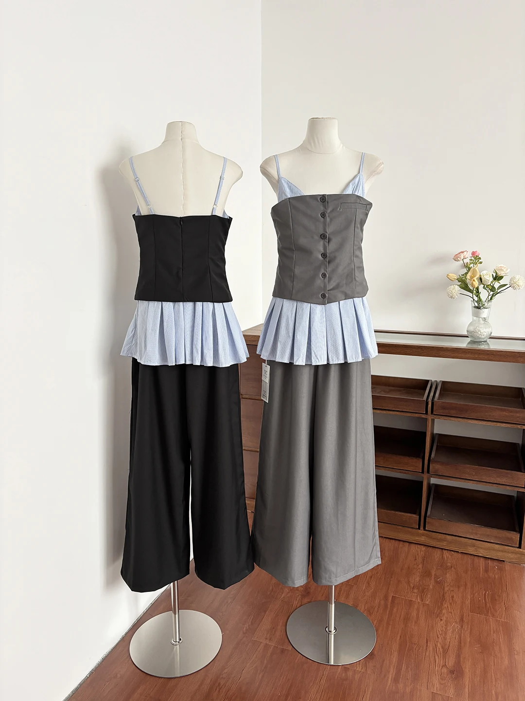 Elegant High Waist Wide Leg Pants Set Summer 2026 Trendy Strap Vest Two-Piece Suit Slimming Effect Fashionable Outfit