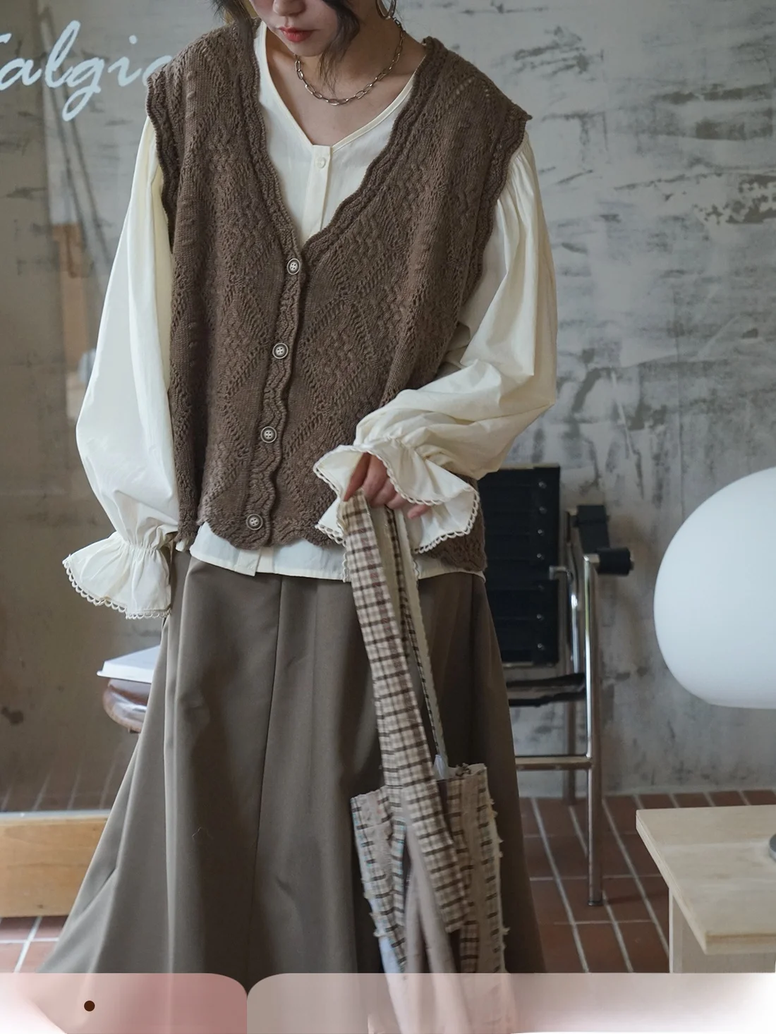 

Ce Brown Knitted Sweater Vest Women's Vintage V-ne Autumn Winter Faion Versatile Crop Top Knitwear TIONGTIONG