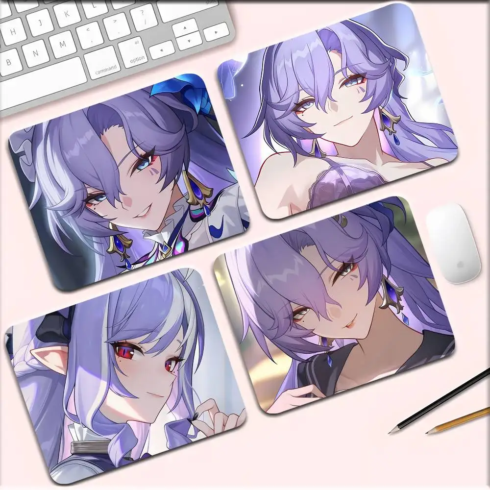 

1pc Vivian Banshee Zenless Zone Zero Small Mousepad Keyboard Pad Laptop Cushion Non-slip Deskpad