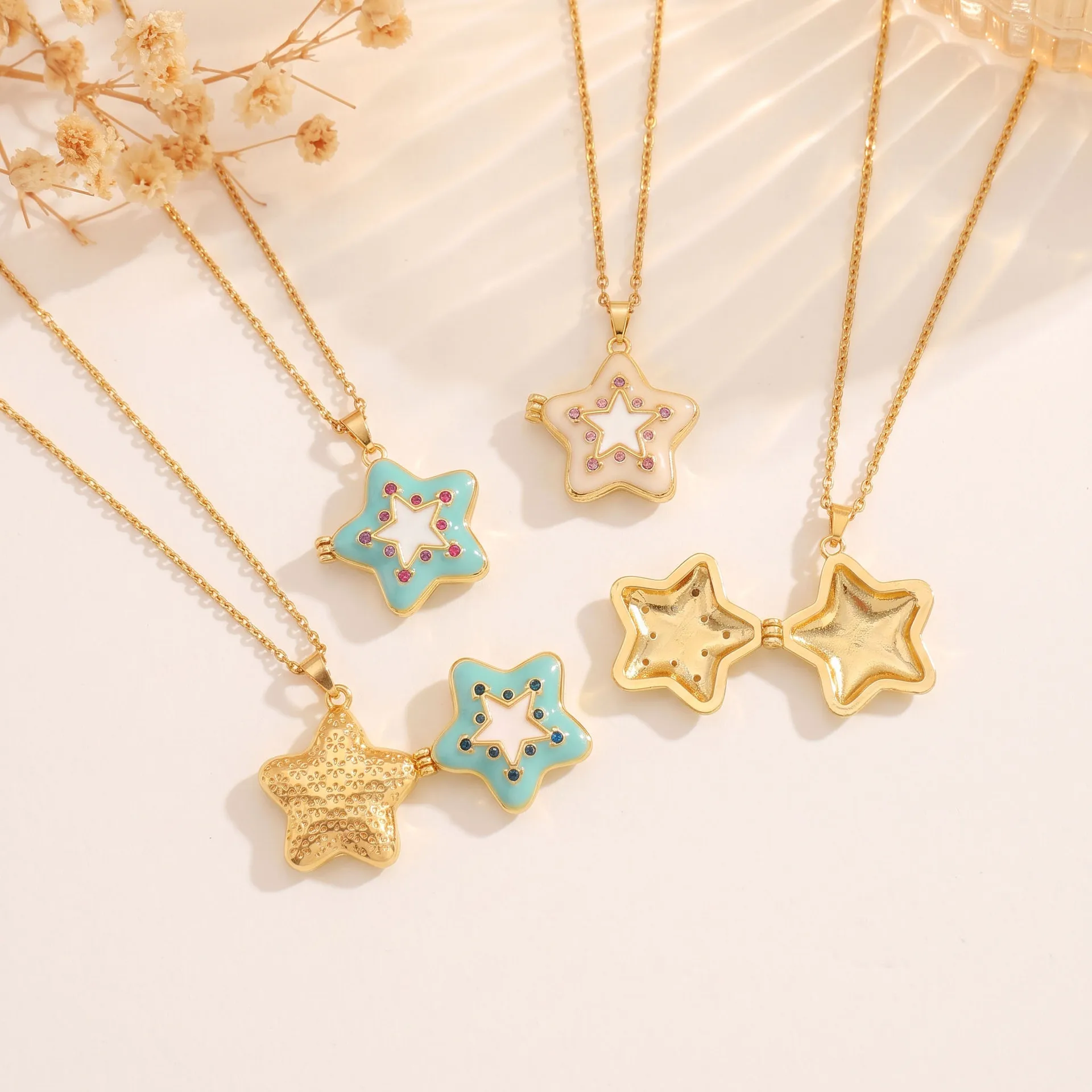 Retro Cute Style Openable Five-pointed Star Photo Box Necklace Shiny Zircon Oil Drop Pendant Chain Women's Date Jewelry Gift