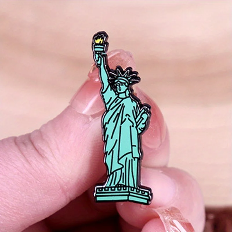 Interessante Göttin Statue Brosche Abzeichen New York Emaille Pin Schnalle Zubehör