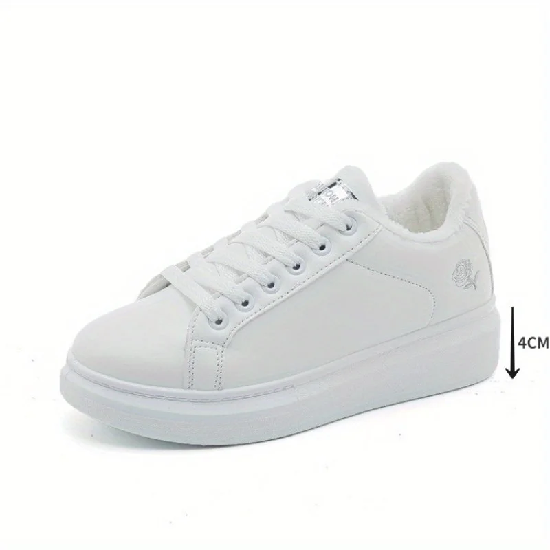 Women Casual Shoes New Spring White Sneakers Breathable Flower Lace-Up Women Sneakers Women Shoes Fashion Embroidered